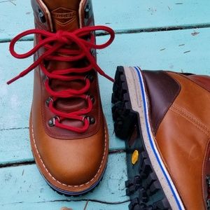 Merrell Sugarbush Hiking Boot Size 8